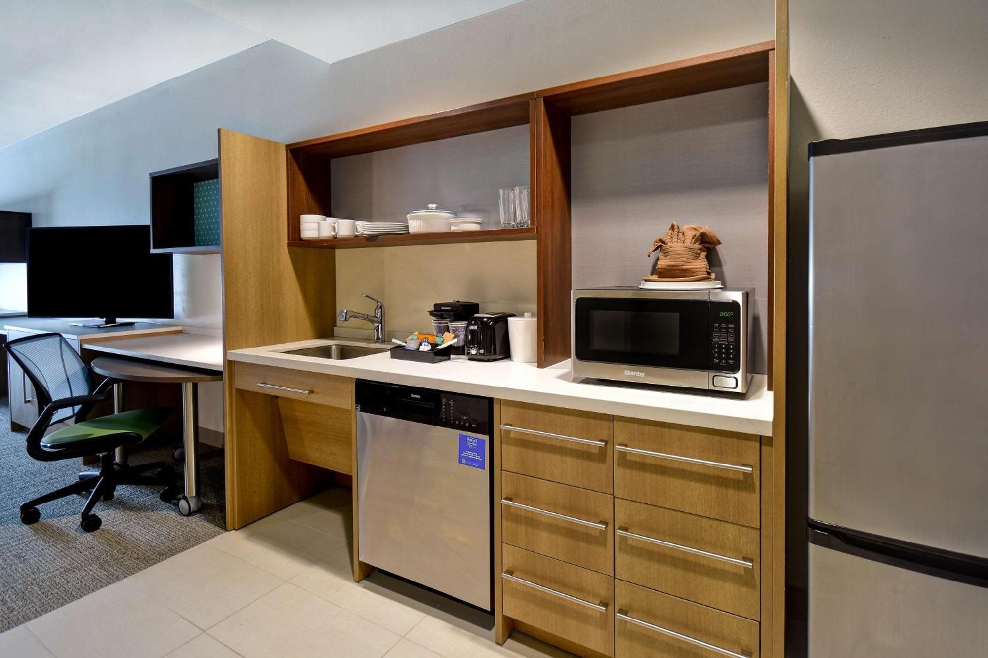 Home2 Suites By Hilton Odessa Bagian luar foto